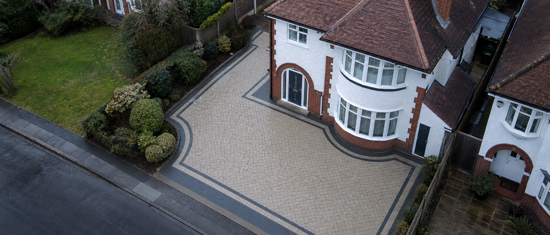 Block-paved driveway installed by Seastone